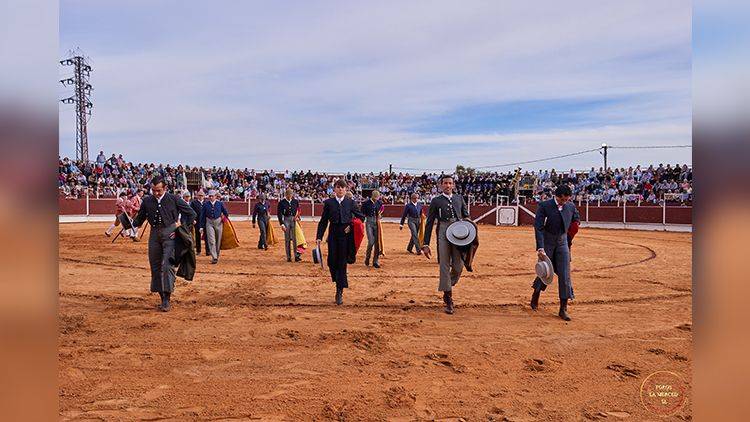 Regresaron los toros al Rosal de la Frontera por la ‘Puerta Grande’