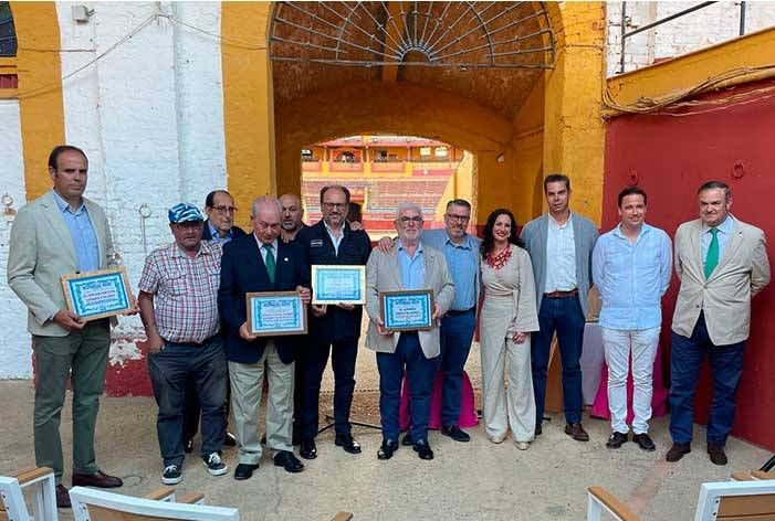 El Patio de Cuadrillas de La Merced albergó la VII edición de los Premios Taurinos de Hispanidad Radio Huelva
