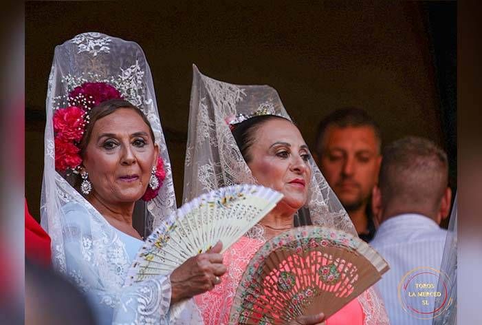 «Ambiente Colombino» I Tercer festejo de la feria tras el objetivo de Cristina de la Rosa
