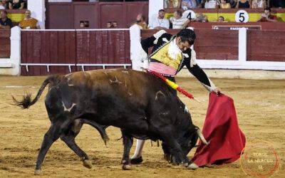 Tarde de puro arte en el Coso de San Albín de Mérida, a la que las espadas arrebataron la ‘Puerta Grande’